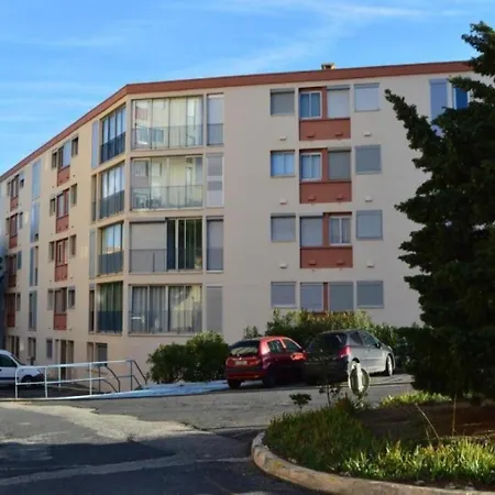 Apartamento Castell Bear 1 *